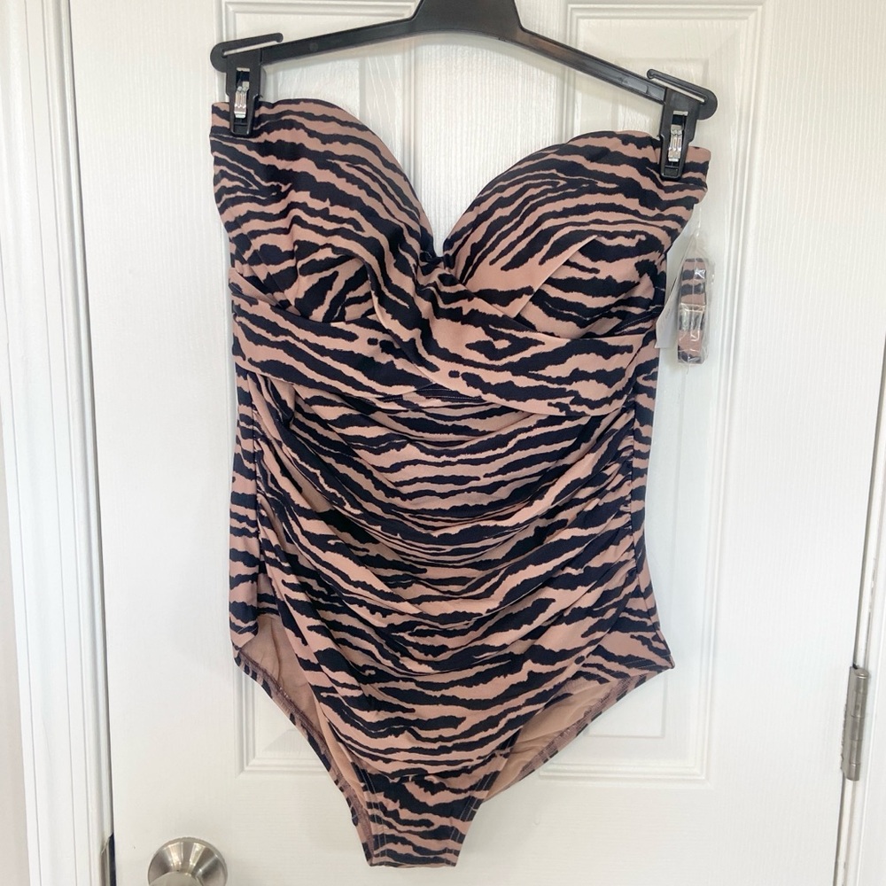 Lands End Animal Print Bandeau Front Wrap One Piece Swimsuit Size Large NEW